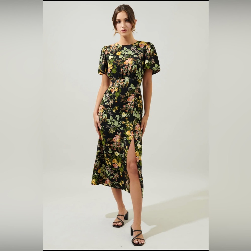 NWT Night Bloom Floral Midi Dress Size S